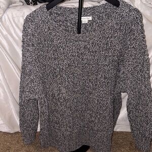American Eagle Outfitters Gray Textured Thick Sweater